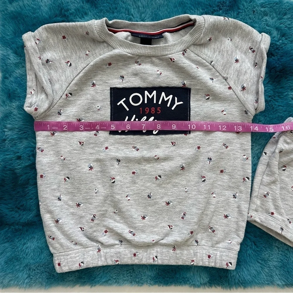 Tommy Hilfiger Kids Gray Shorts Set Size 6 Girls